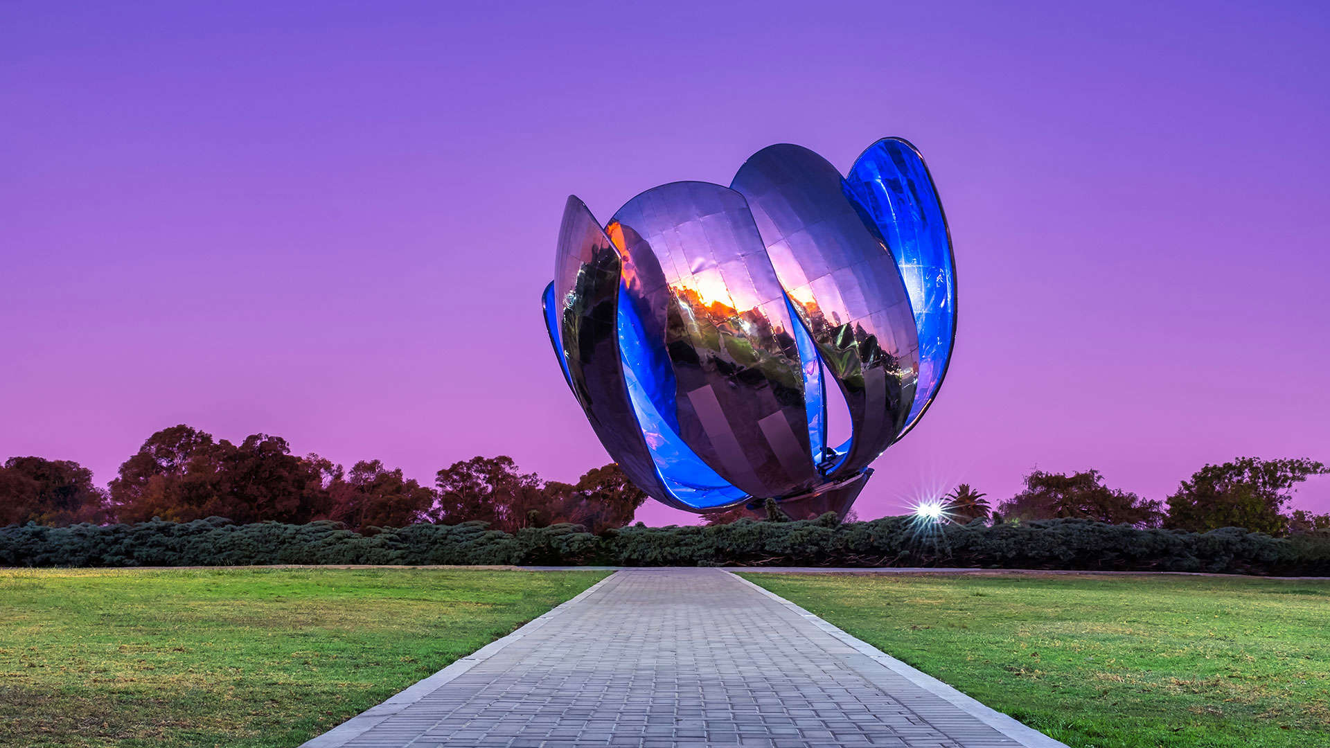 1929X1080 Buenos Floralis Generica, Sculpture In Recoleta