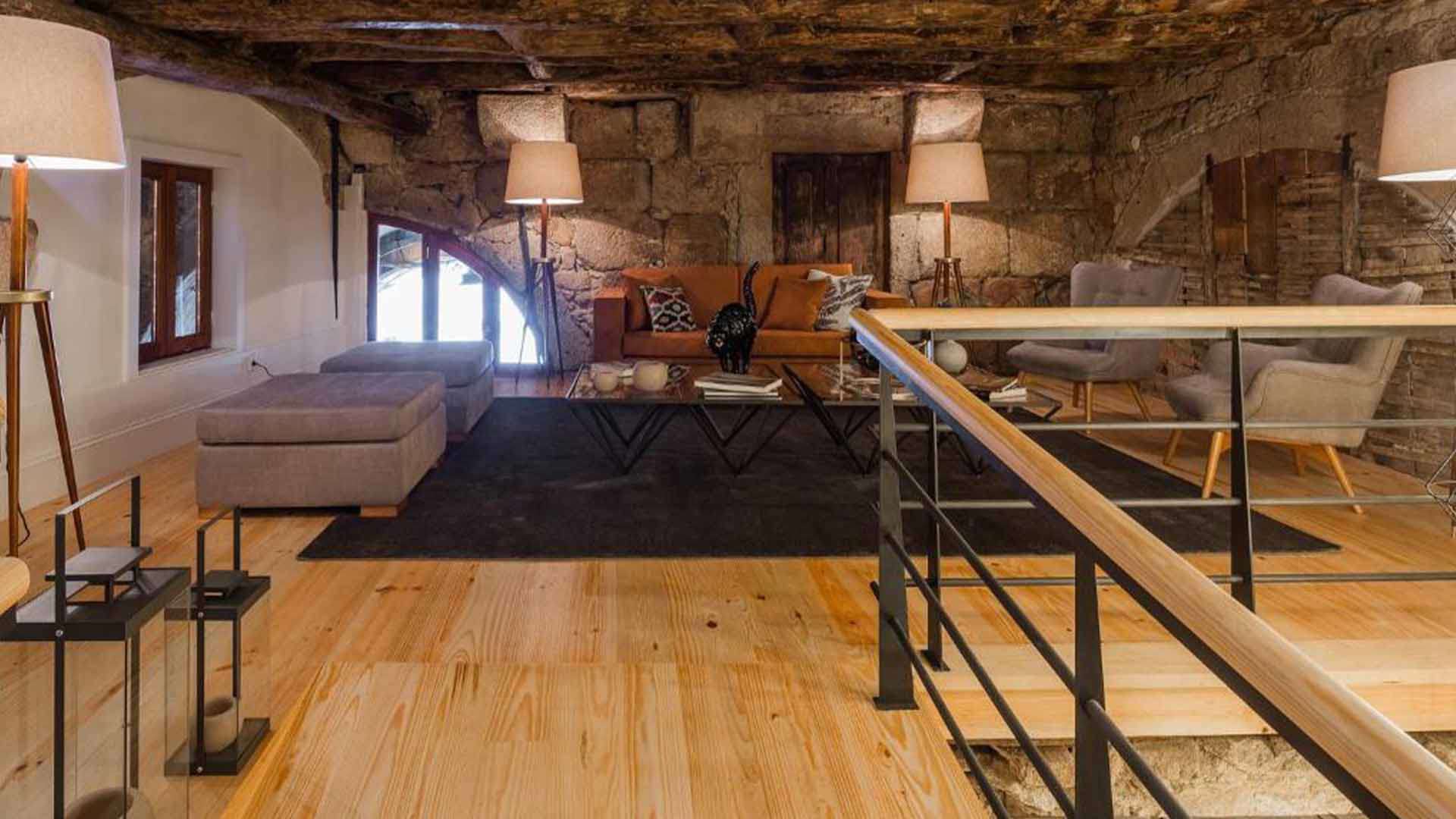 1920X1080 River Loft