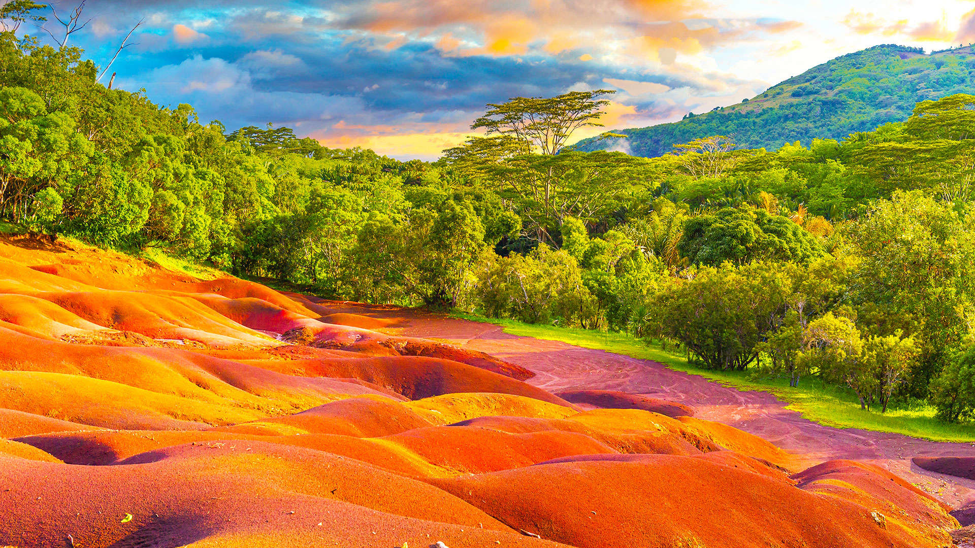 Mauritius Seven Colored Earth