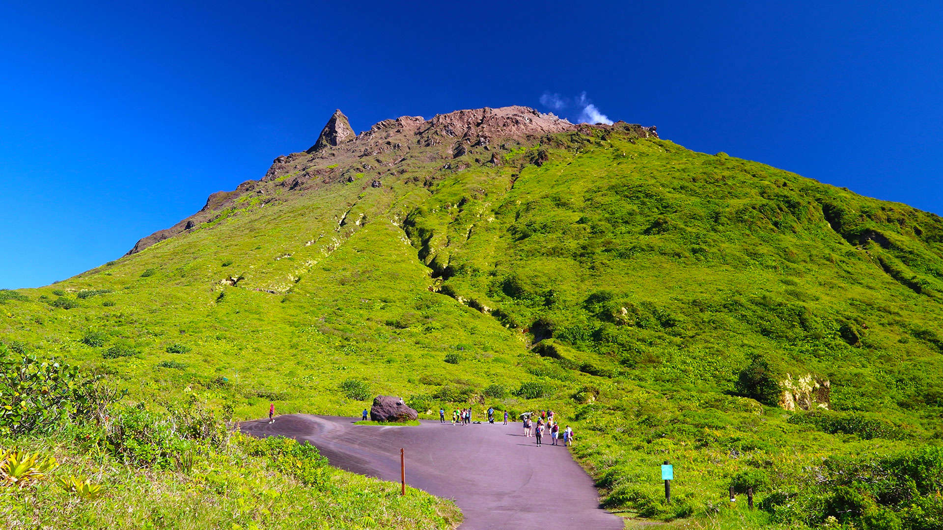 1920X1080 Guadeloupe Volcano La Soufriere Hiking Trailjpg