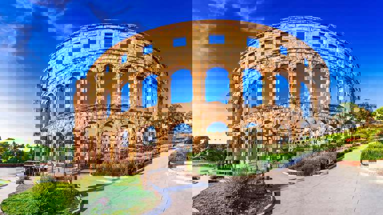 Pula