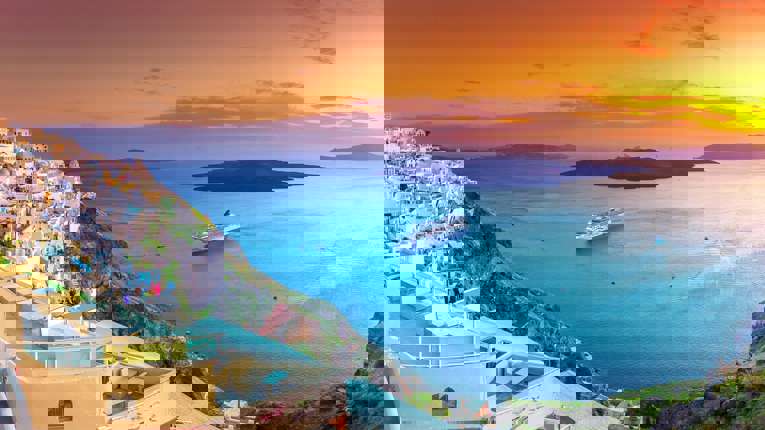 Fly fra København til Venedig. Check-in på skibet senest kl. 15:00. Afgang kl. 17:00