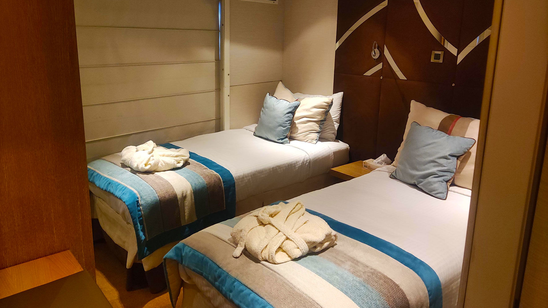 M/Y Variety Voyager