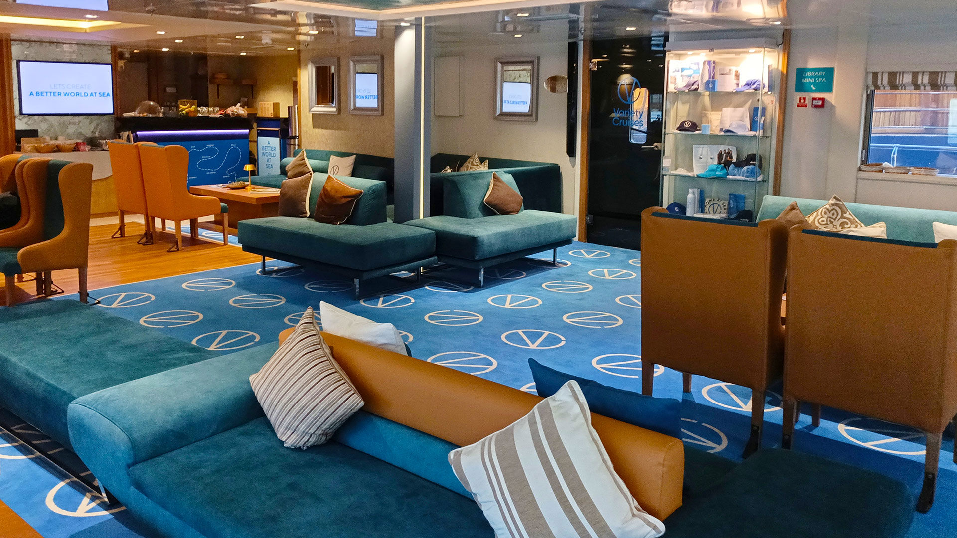 M/Y Variety Voyager