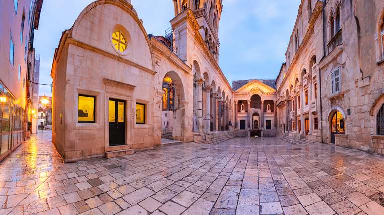 Trogir - Split - Milna