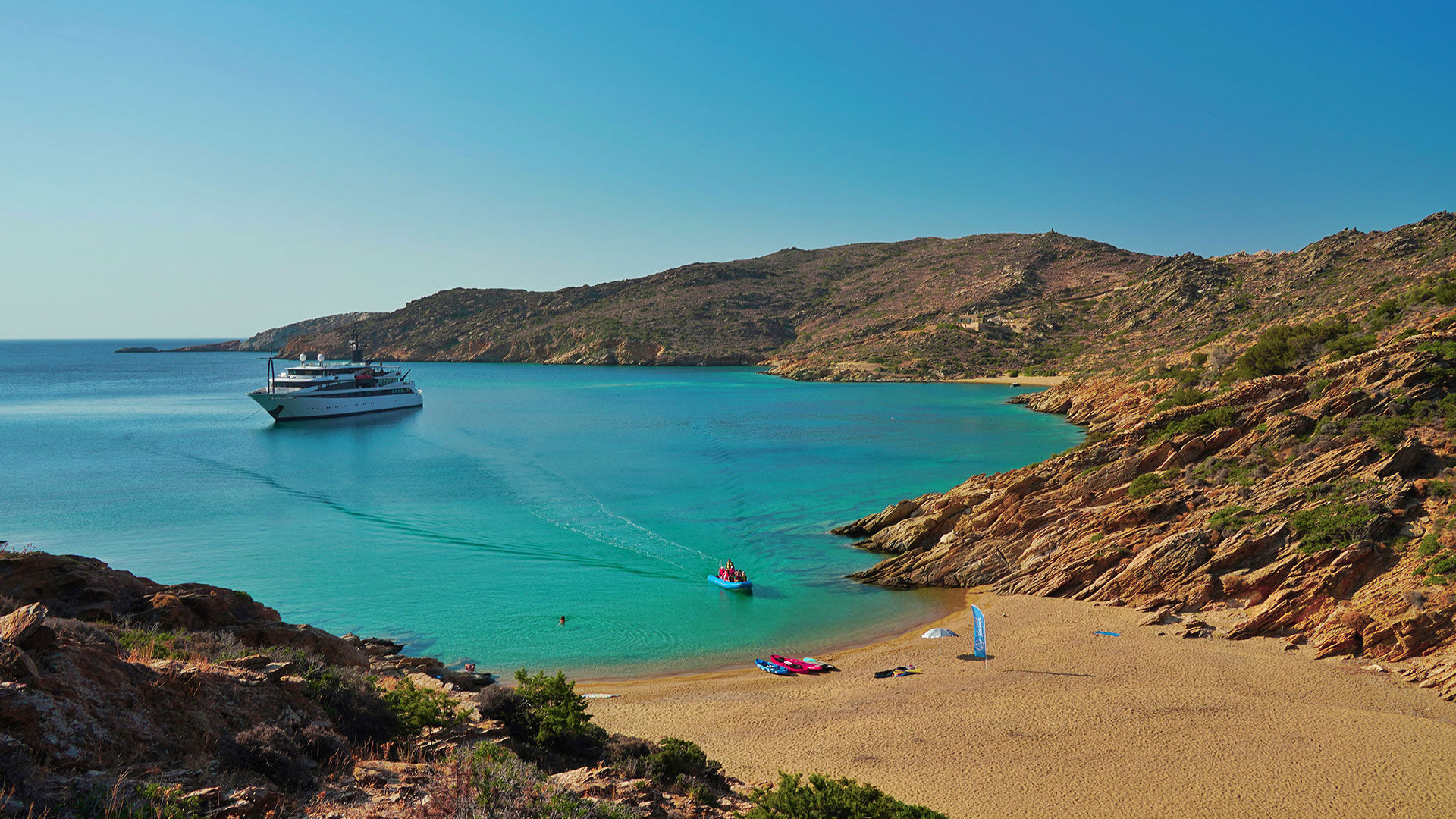 M/Y Variety Voyager