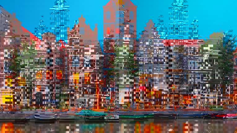 Fra 07:00 til 20:00 - Ijmuiden/Amsterdam, Holland