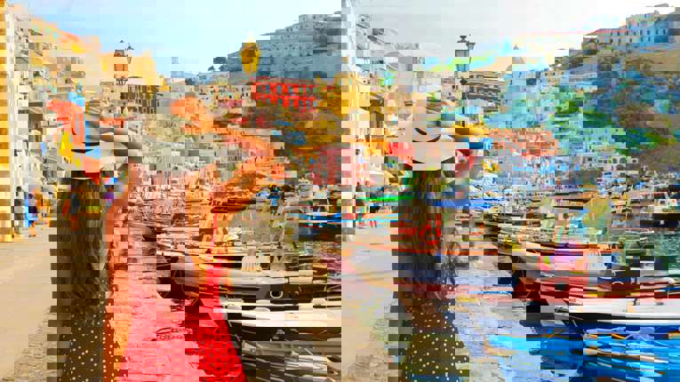 Fra 09:00 til 18:00 - Napoli, Italien