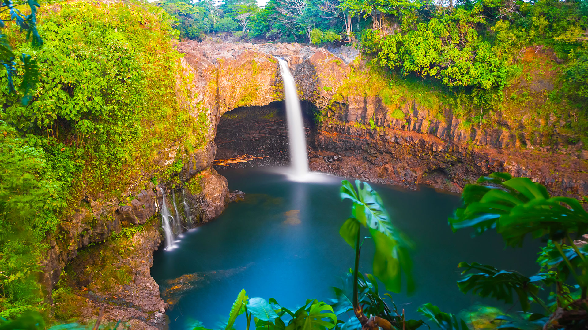 1920X1080 Big Hawaii Rainbow Falls