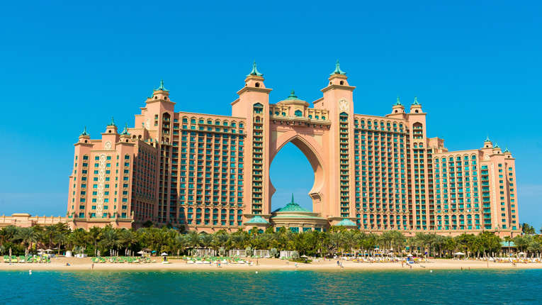 Ankomst til Dubai kl. 09:00