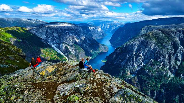 Fra 11:00 til 20:00  - Måløy, Norge 