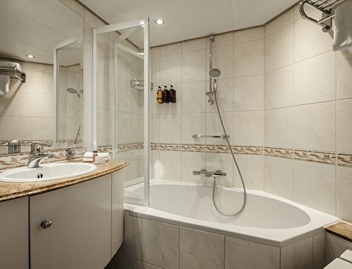 Junior Suite - Diamond Deck