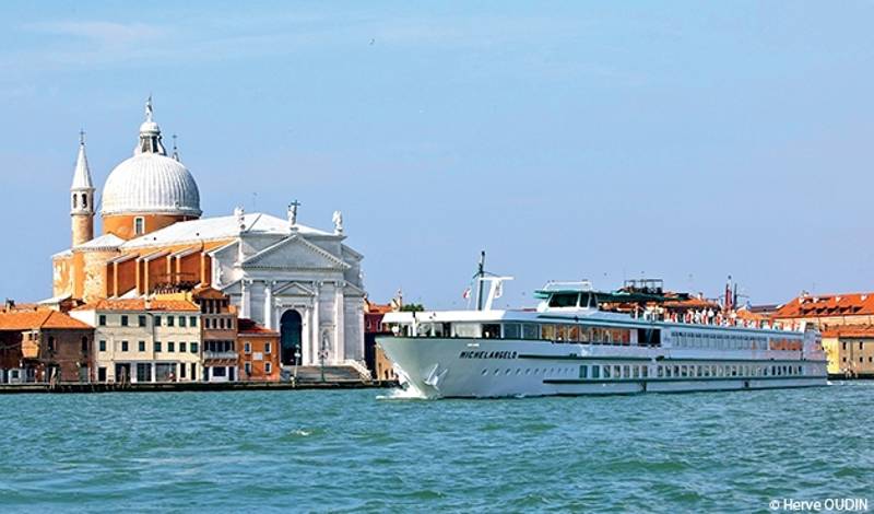 Po floden & Venedigs Lagune fra Venedig med MS Michelangelo