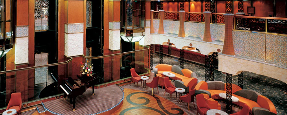 Flowers Lobby & Bar