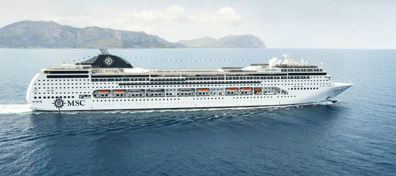 Middelhavet fra Ancona med MSC Lirica