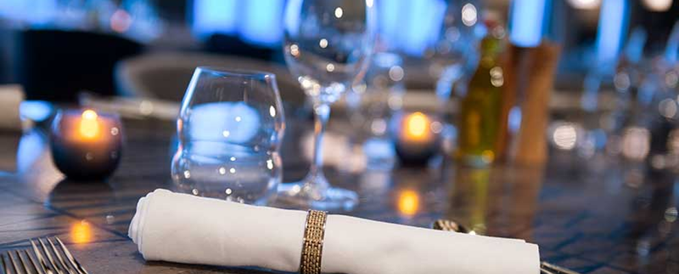 Dining & Bars