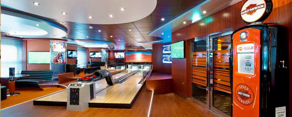 MSC Divina sportsbar