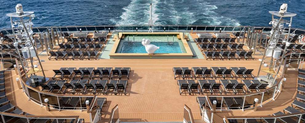 MSC Euribia horizon pool