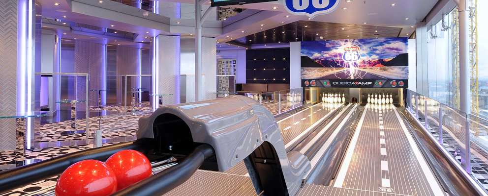 MSC Magnifica Bowling