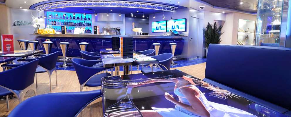 MSC Preziosa Sports og Bowling bar