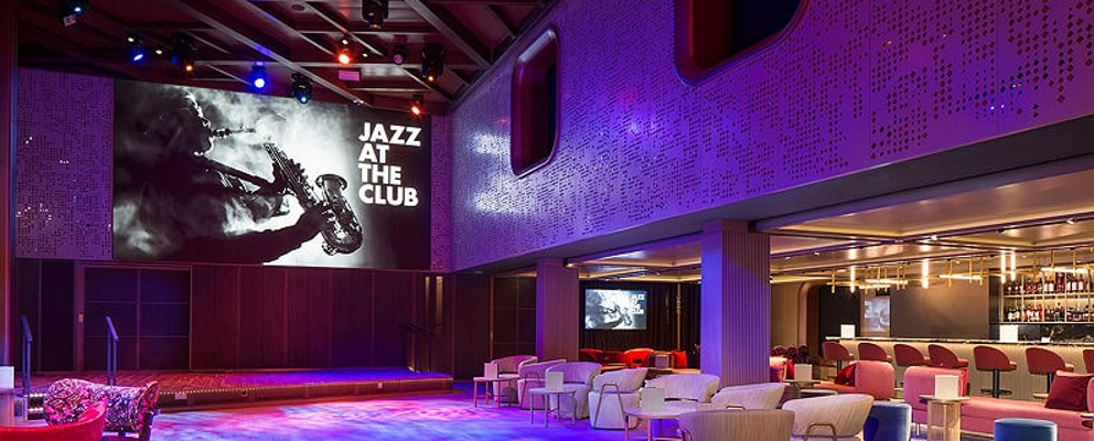 the-CLUB