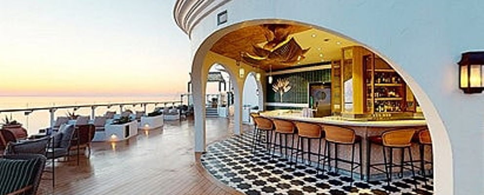 sunset-bar-nuvo