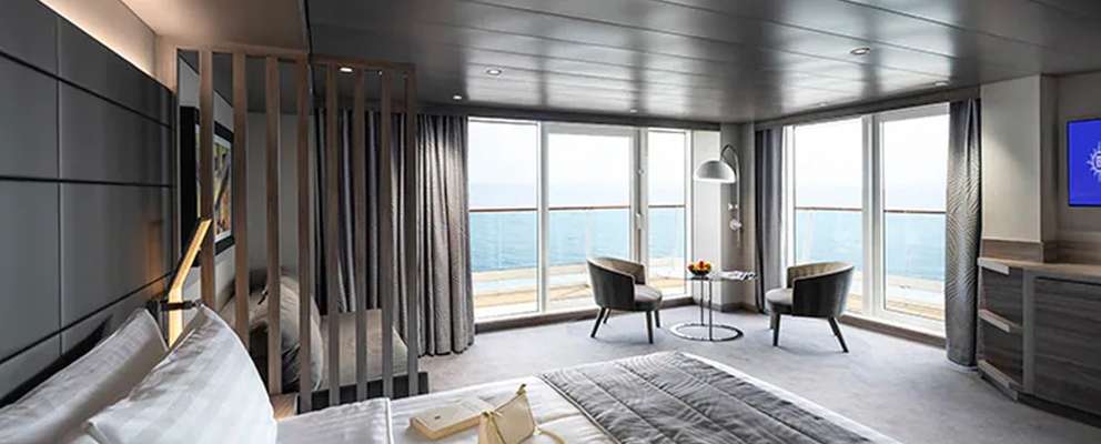 sxt_grand_suite_aurea_with_terrace_expandible_desktop_700x433