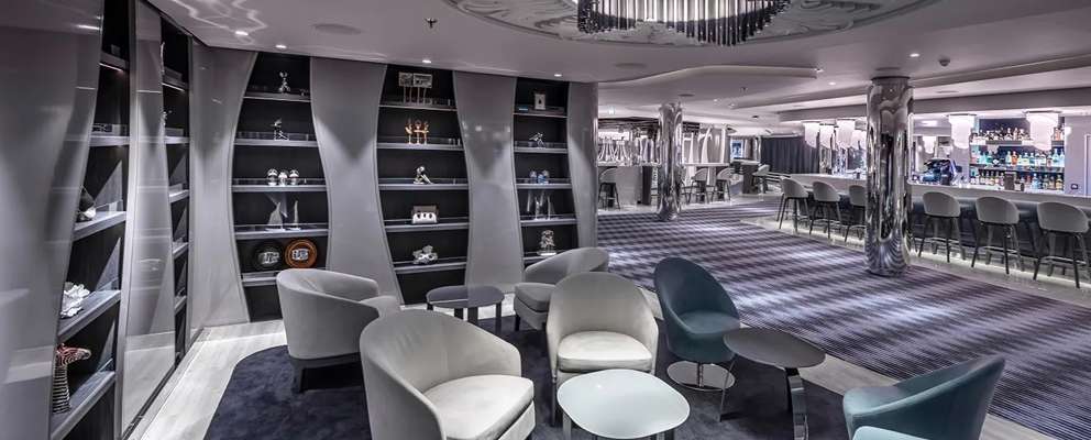 msc25037788_panorama-lounge-bar