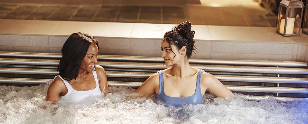 msc25043686_spa_girls