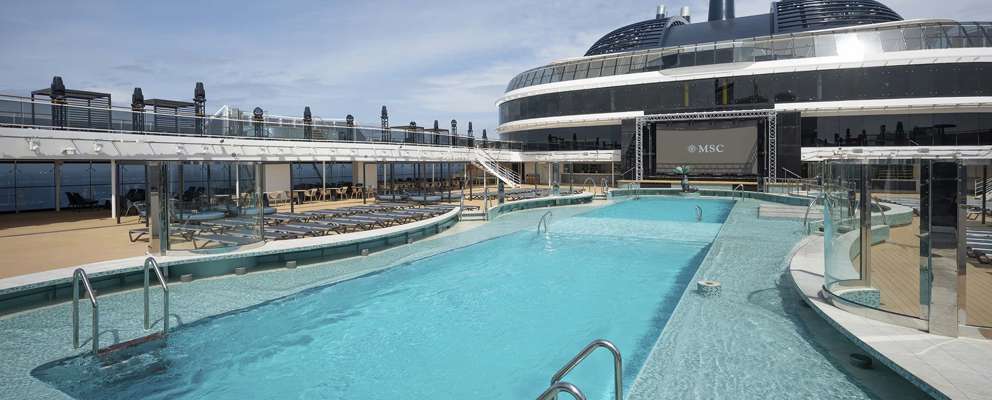 msc25038970_manila_bay_pool