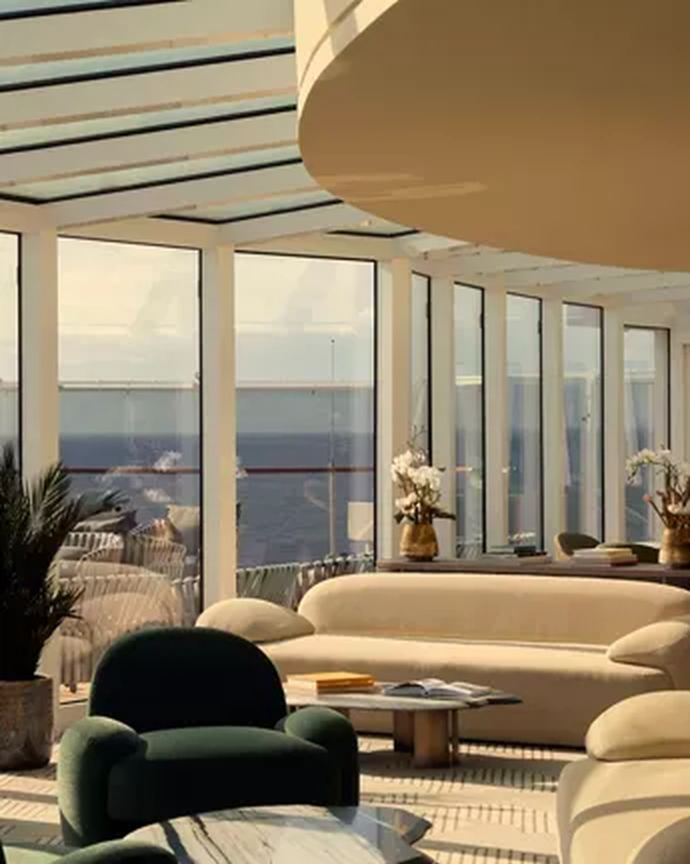 Explora Lounge