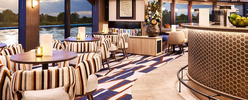 Viva Enjoy Bar og Lounge