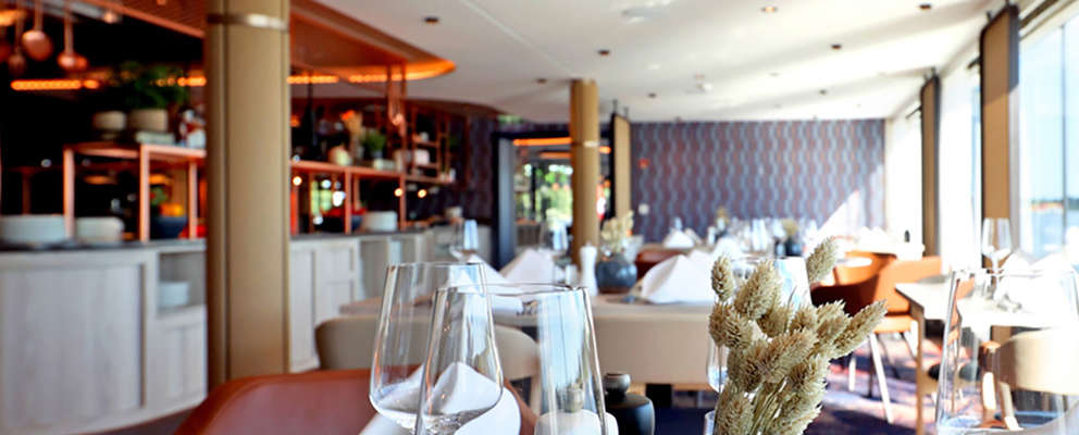 A-ROSA Sena Restaurant bar