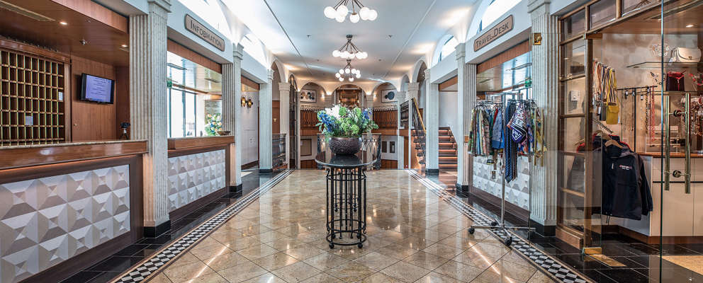 VIVA Tiara Lobby